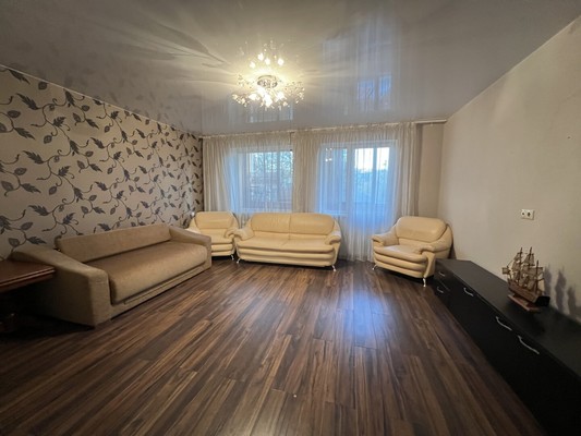 Продам трехкомнатную (3-комн.) квартиру, Лесгафта ул, 3, Казань г