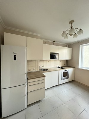 Продам трехкомнатную (3-комн.) квартиру, Лесгафта ул, 3, Казань г