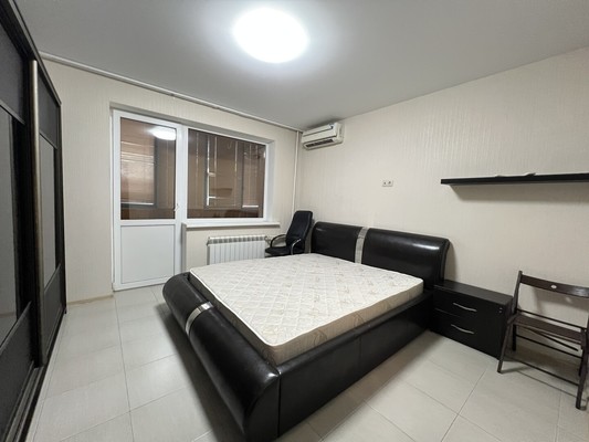 Продам трехкомнатную (3-комн.) квартиру, Лесгафта ул, 3, Казань г