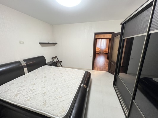 Продам трехкомнатную (3-комн.) квартиру, Лесгафта ул, 3, Казань г