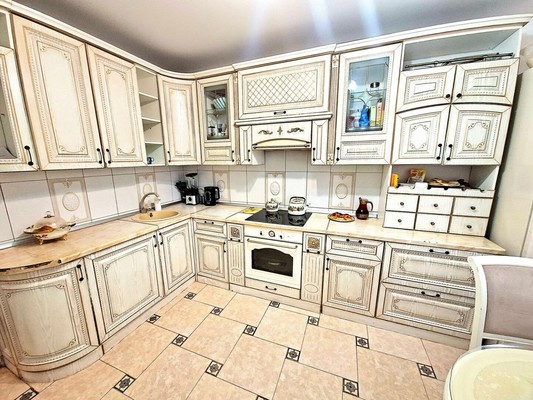Продам трехкомнатную (3-комн.) квартиру, Завидная ул, 9, Видное г