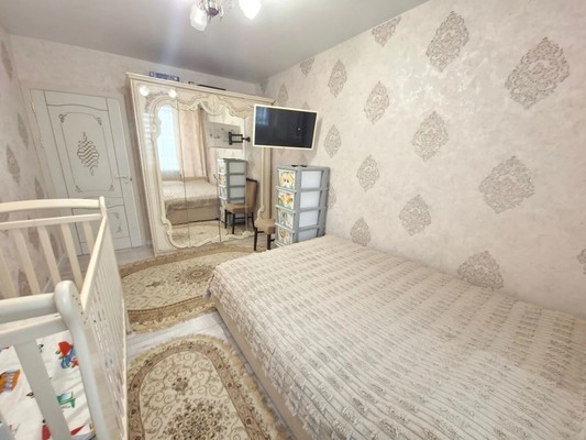 Продам трехкомнатную (3-комн.) квартиру, Завидная ул, 9, Видное г