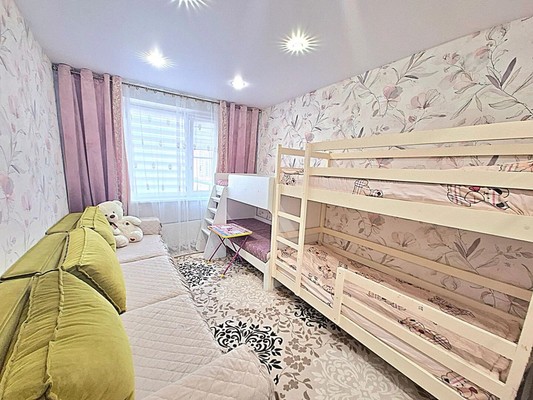 Продам трехкомнатную (3-комн.) квартиру, Завидная ул, 9, Видное г