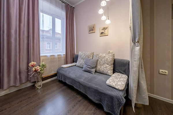 Продам трехкомнатную (3-комн.) квартиру, Ефимова ул, 6, Санкт-Петербург г