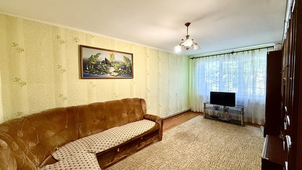 Продам трехкомнатную (3-комн.) квартиру, Фрунзе ул, 46, Бахчисарай г