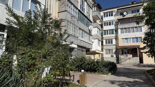 Продам трехкомнатную (3-комн.) квартиру, Фрунзе ул, 46, Бахчисарай г