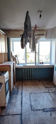 Продам комнату в 6-комн. квартире, Октябрьская ул, 12, Казань г