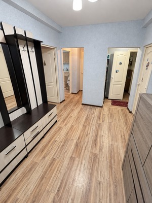 Продам трехкомнатную (3-комн.) квартиру, им. Героя Яцкова И.В. ул, 28, Краснодар г