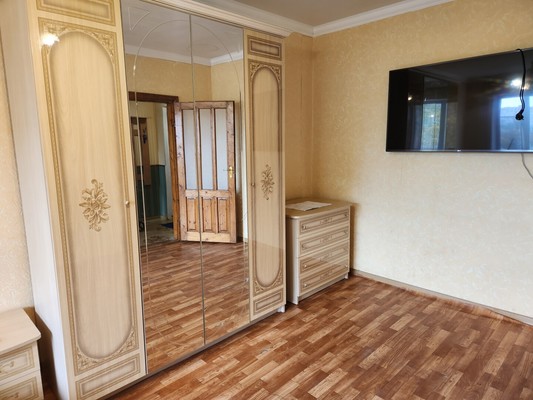 Продам однокомнатную (1-комн.) квартиру, 60 лет Октября ул, 25, Симферополь г