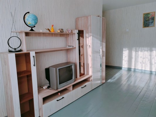 Продам двухкомнатную (2-комн.) квартиру, Вагоностроителей пр-кт, 20, Нижний Тагил г