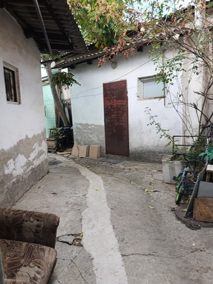 Продам многокомнатную квартиру, Чехова ул, 49, Симферополь г