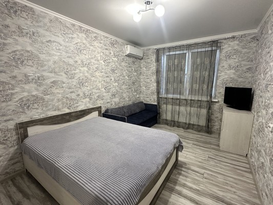 Продам однокомнатную (1-комн.) квартиру, Куникова ул, 55к2, Новороссийск г