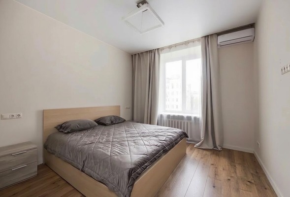 Продам трехкомнатную (3-комн.) квартиру, Ермолаевский пер, 18ка, Москва г