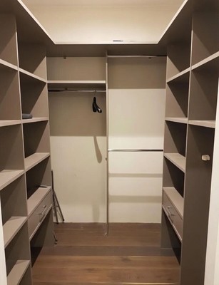 Продам трехкомнатную (3-комн.) квартиру, Ермолаевский пер, 18ка, Москва г