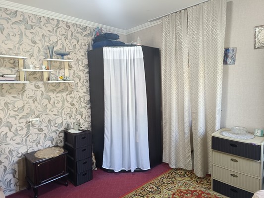 Продам однокомнатную (1-комн.) квартиру, Бородина ул, 14, Симферополь г