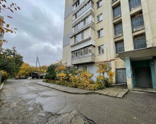 Продам однокомнатную (1-комн.) квартиру, Сизаса ул, 8, Симферополь г