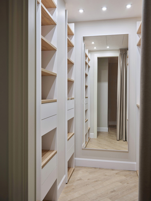 Продам трехкомнатную (3-комн.) квартиру, Газетный пер, 13 2, Москва г