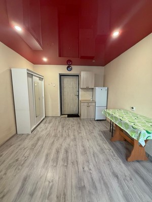 Продам комнату в 4-комн. квартире, Загородная ул, 48к2, Колпино г