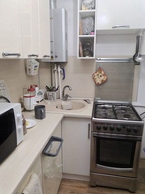 Продам двухкомнатную (2-комн.) квартиру, 4 мкр, 19, Элиста г