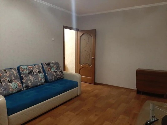 Продам двухкомнатную (2-комн.) квартиру, Химиков пр-кт, 95, Нижнекамск г