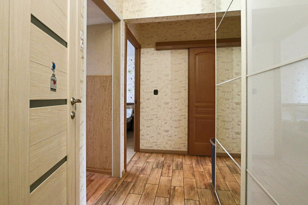 Продам двухкомнатную (2-комн.) квартиру, Дыбенко ул, 18к2, Санкт-Петербург г