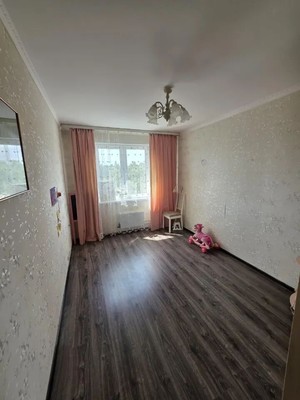 Продам трехкомнатную (3-комн.) квартиру, Подмосковная ул, 3, Островцы д