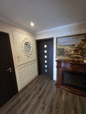 Продам трехкомнатную (3-комн.) квартиру, Подмосковная ул, 3, Островцы д