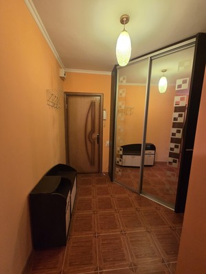 Продам двухкомнатную (2-комн.) квартиру, Ленина ул, 122, Волгодонск г