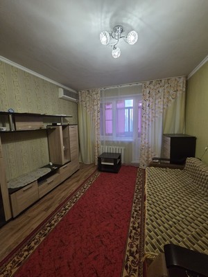 Продам двухкомнатную (2-комн.) квартиру, Ленина ул, 122, Волгодонск г