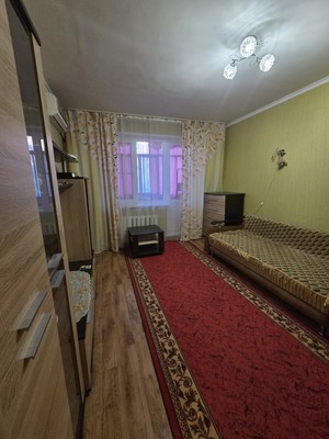 Продам двухкомнатную (2-комн.) квартиру, Ленина ул, 122, Волгодонск г
