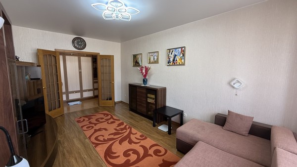 Продам трехкомнатную (3-комн.) квартиру, Лермонтова ул, 18, Симферополь г