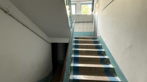 Продам трехкомнатную (3-комн.) квартиру, Лермонтова ул, 18, Симферополь г