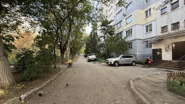 Продам трехкомнатную (3-комн.) квартиру, Лермонтова ул, 18, Симферополь г