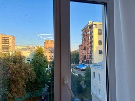 Продам однокомнатную (1-комн.) квартиру, Дмитровка Б. ул, 35, Москва г