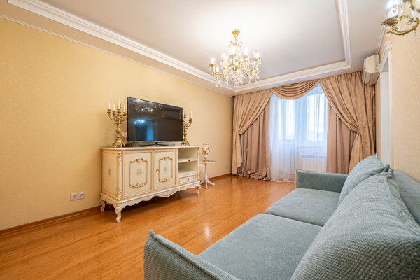 Продам трехкомнатную (3-комн.) квартиру, Люблинская ул, 118, Москва г