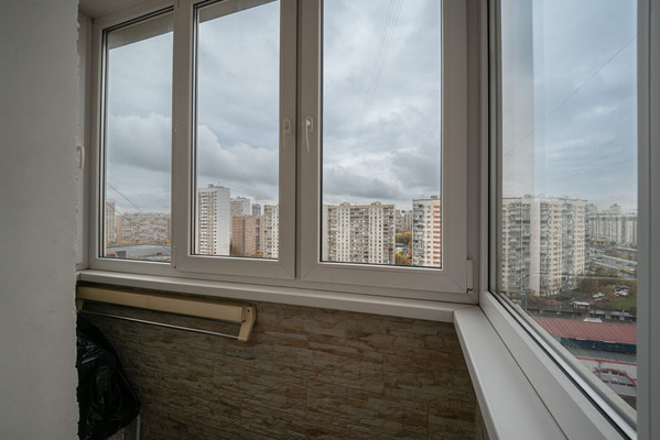 Продам трехкомнатную (3-комн.) квартиру, Люблинская ул, 118, Москва г