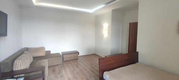 Продам однокомнатную (1-комн.) квартиру, Гоголя ул, 100А, Симферополь г