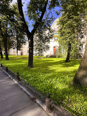 Продам трехкомнатную (3-комн.) квартиру, Санкт-Петербургский пр-кт, 33, Петергоф г