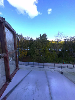 Продам трехкомнатную (3-комн.) квартиру, Санкт-Петербургский пр-кт, 33, Петергоф г