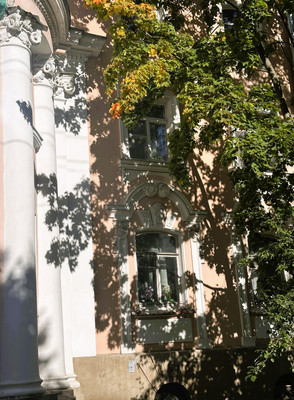 Продам трехкомнатную (3-комн.) квартиру, Санкт-Петербургский пр-кт, 33, Петергоф г