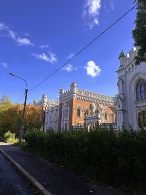 Продам трехкомнатную (3-комн.) квартиру, Санкт-Петербургский пр-кт, 33, Петергоф г