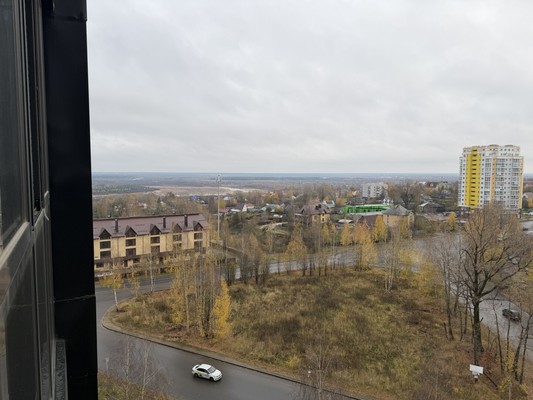 Продам двухкомнатную (2-комн.) квартиру, Петрозаводская ул, 32, Сыктывкар г