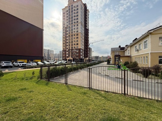 Продам однокомнатную (1-комн.) квартиру, Крымской весны ул, 13к2, Мирное с