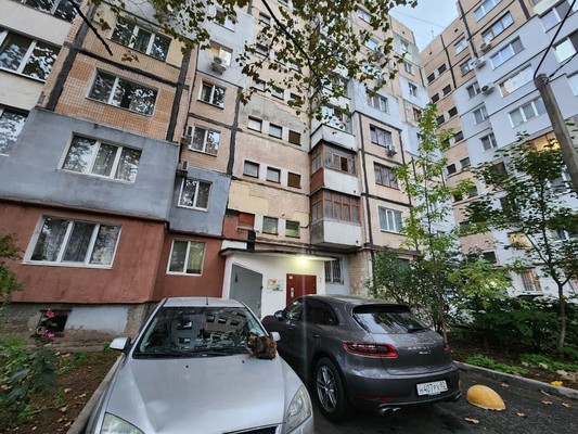 Продам однокомнатную (1-комн.) квартиру, 60 лет Октября ул, 28, Симферополь г