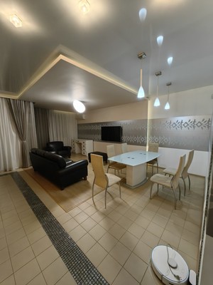 Продам трехкомнатную (3-комн.) квартиру, Достоевского ул, 66/17, Казань г