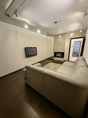 Продам трехкомнатную (3-комн.) квартиру, Достоевского ул, 66/17, Казань г