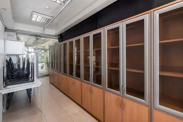 Продам коммерческое помещение 3 200 м2, Профсоюзная ул, 160, Москва г