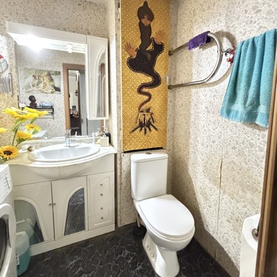 Продам трехкомнатную (3-комн.) квартиру, Мусы Джалиля ул, 8к3, Москва г