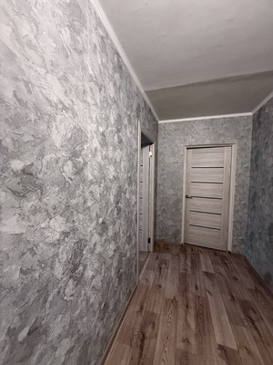 Продам двухкомнатную (2-комн.) квартиру, Севастопольская ул, 94, Симферополь г