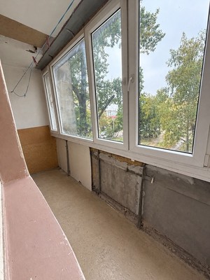 Продам двухкомнатную (2-комн.) квартиру, Севастопольская ул, 94, Симферополь г